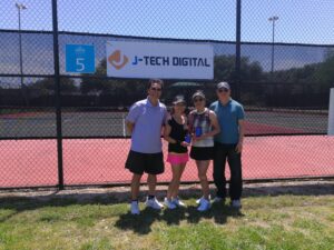 Women doubles winners